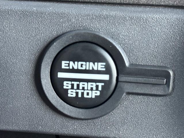 New 2025 Ford Bronco Badlands image 35