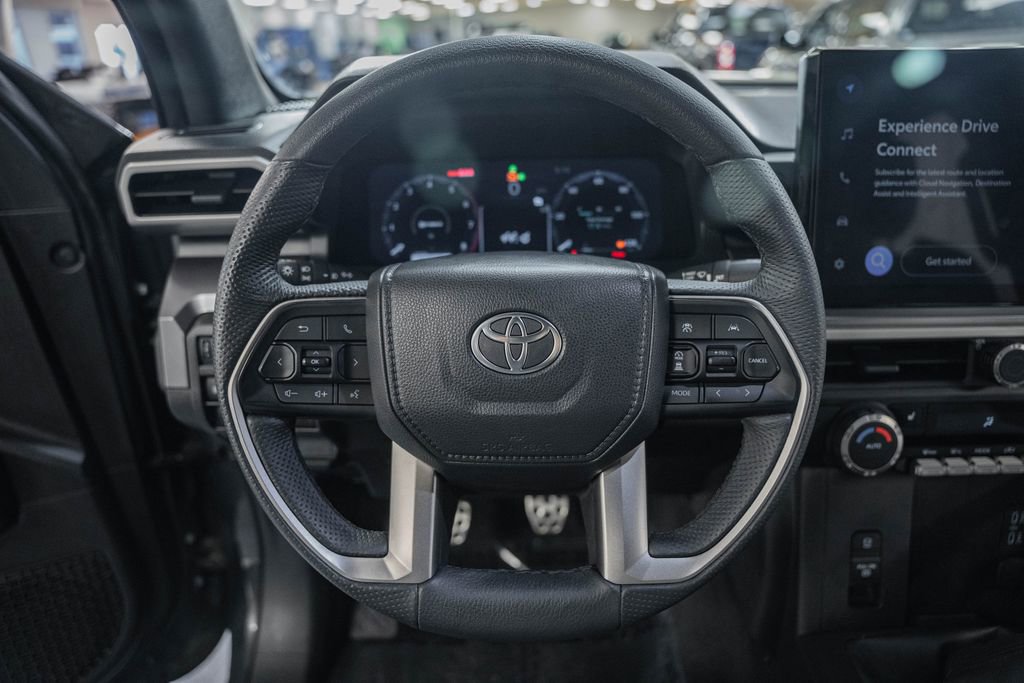 Used 2025 Toyota Tacoma TRD Sport AWD/4WD image 37
