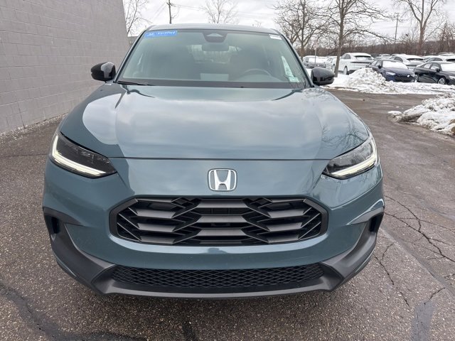 Certified 2025 Honda HR-V Sport image 2