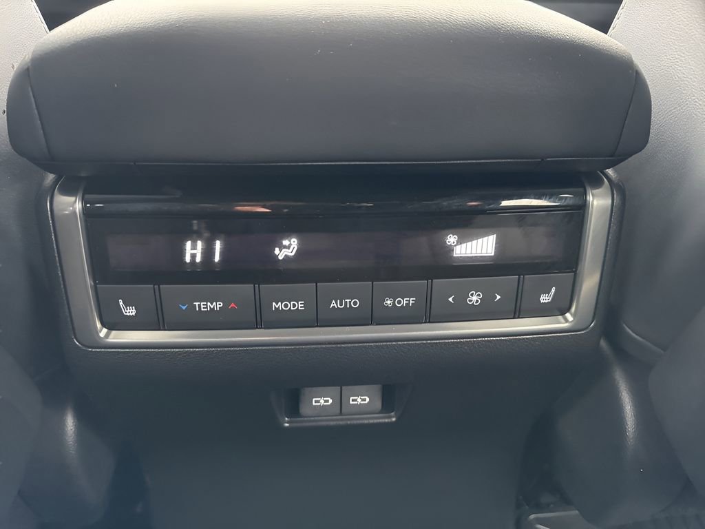 Used 2024 Lexus GX 550 w/ Cold Area Package AWD/4WD image 14