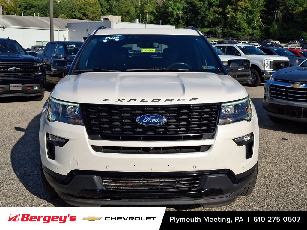 Used 2018 Ford Explorer Sport w/ Equipment Group 401A AWD/4WD image 3