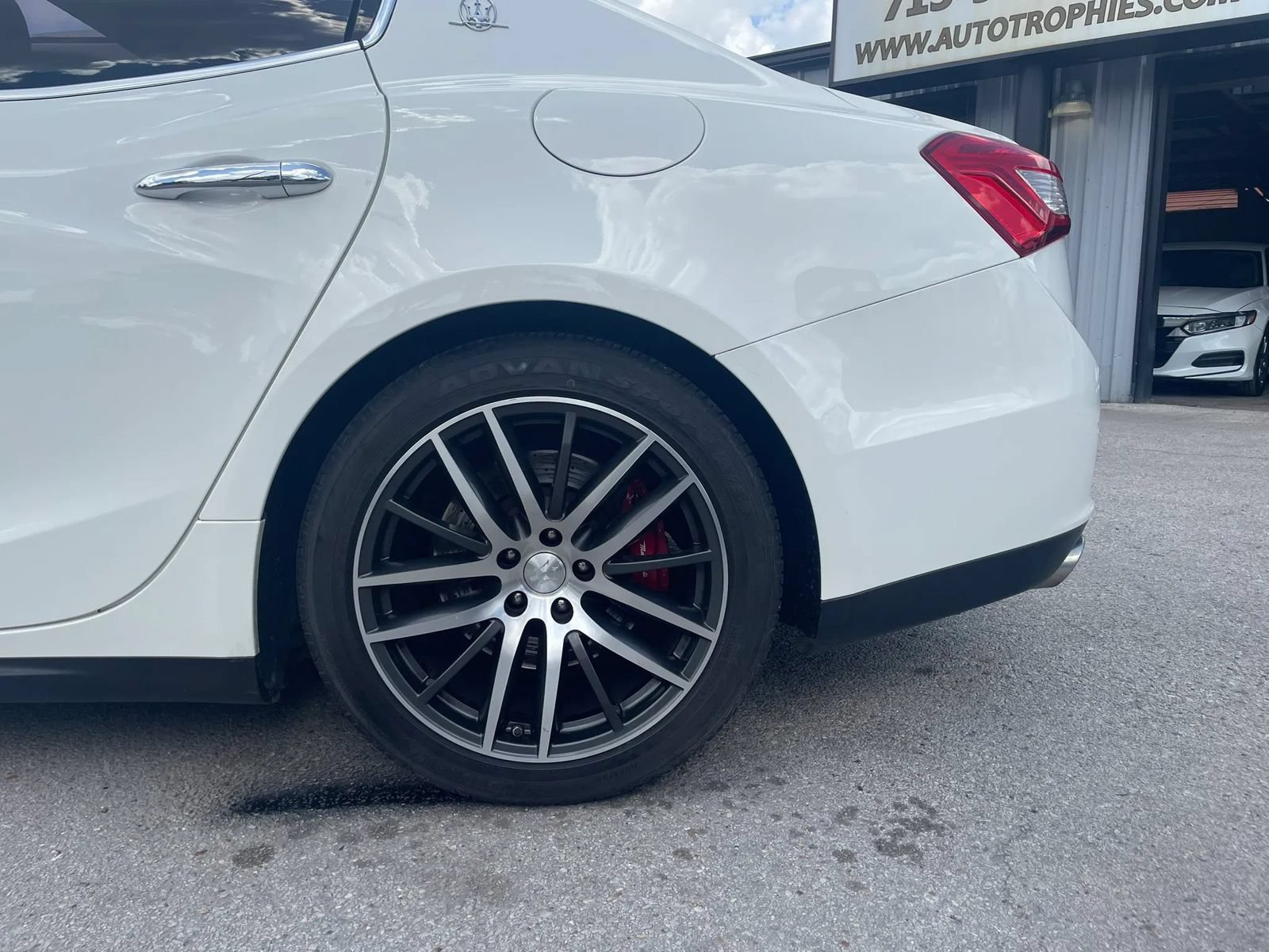Used 2014 Maserati Ghibli S Q4 AWD/4WD image 36