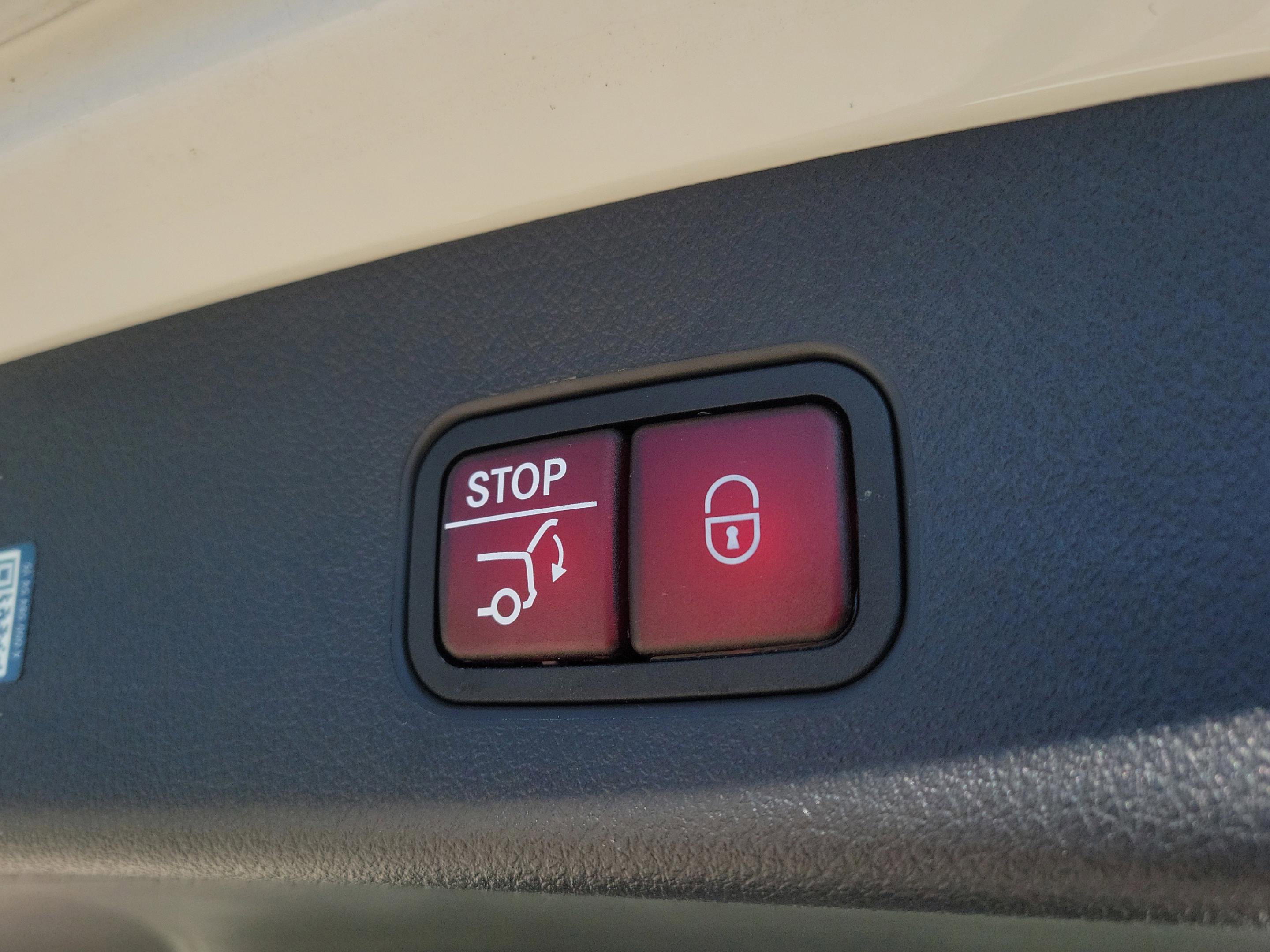 Certified 2023 Mercedes-Benz GLC 300 4MATIC image 6