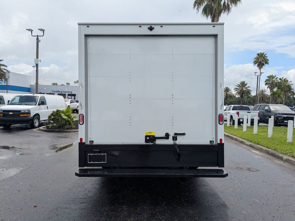 New 2025 Chevrolet Express 3500 w/ Power Convenience Package image 5