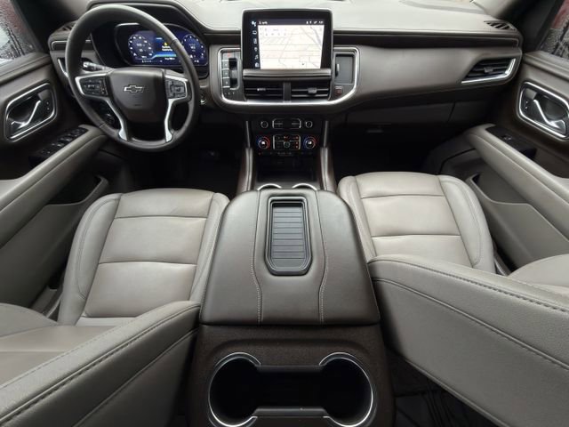 Used 2024 Chevrolet Tahoe Z71 w/ Luxury Package AWD/4WD image 14