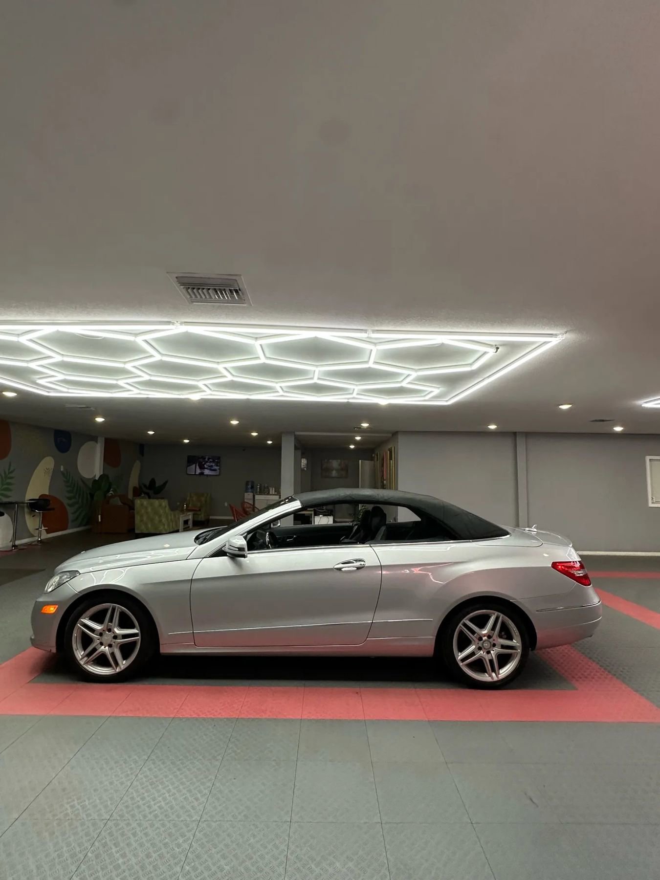 Used 2011 Mercedes-Benz E 350 Cabriolet image 12