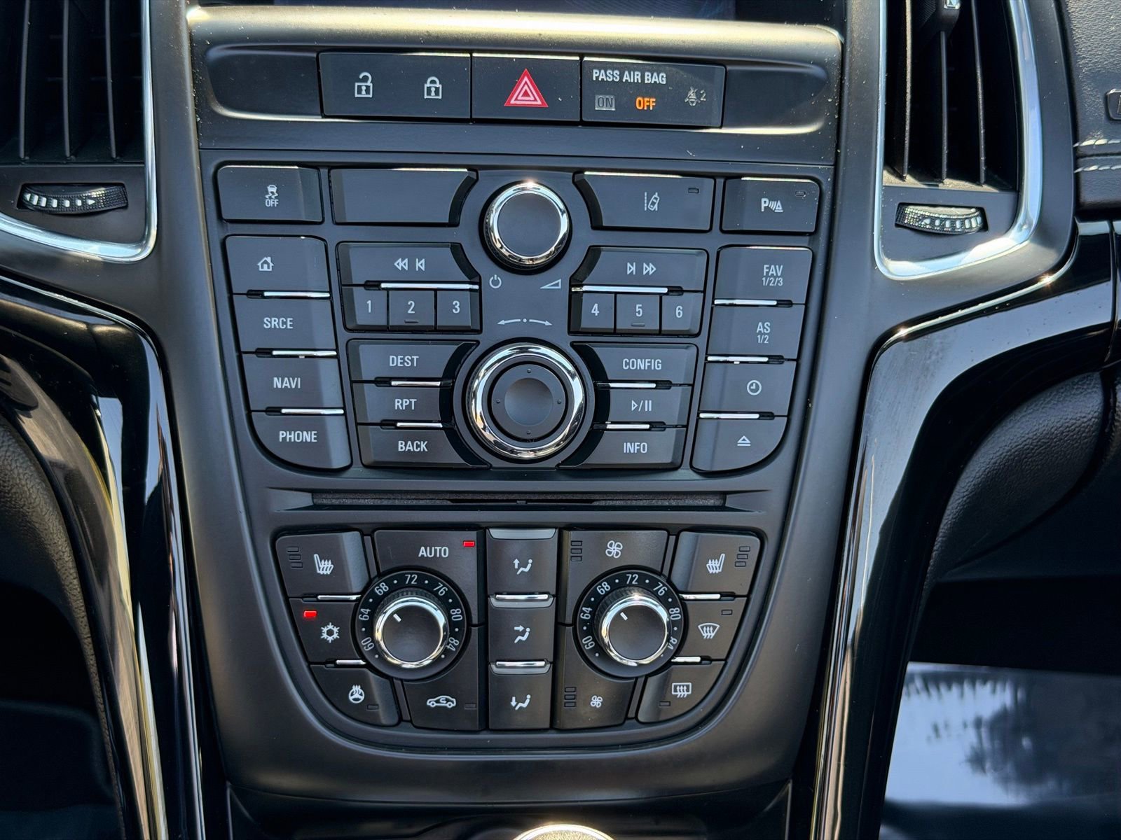 Used 2016 Buick Cascada Premium FWD image 27