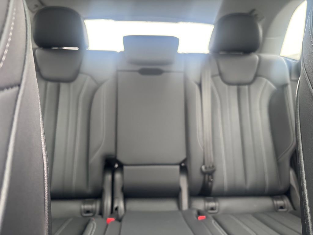 Used 2024 Audi Q5 2.0T Premium image 21