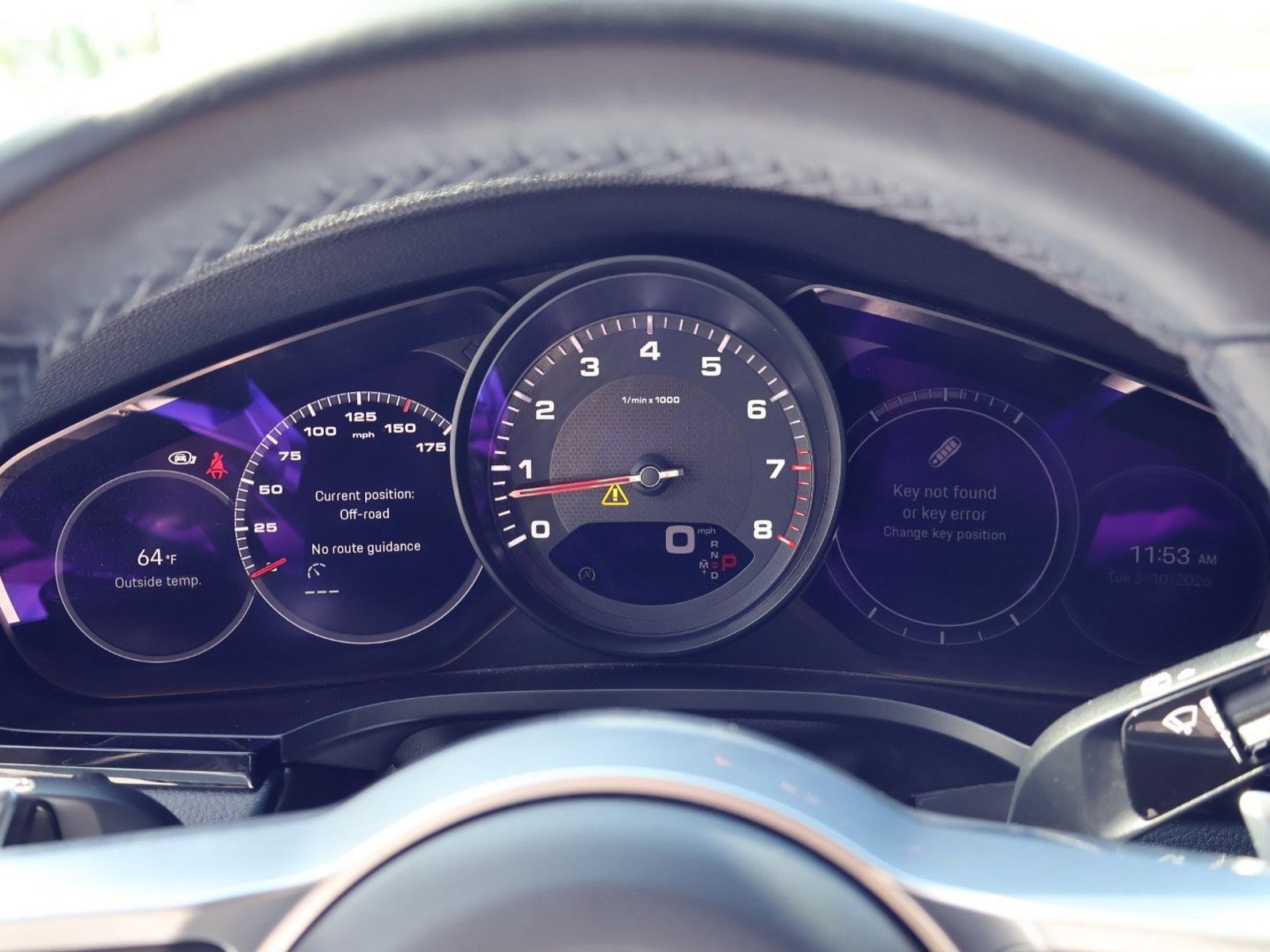 Certified 2023 Porsche Cayenne Platinum Edition image 15