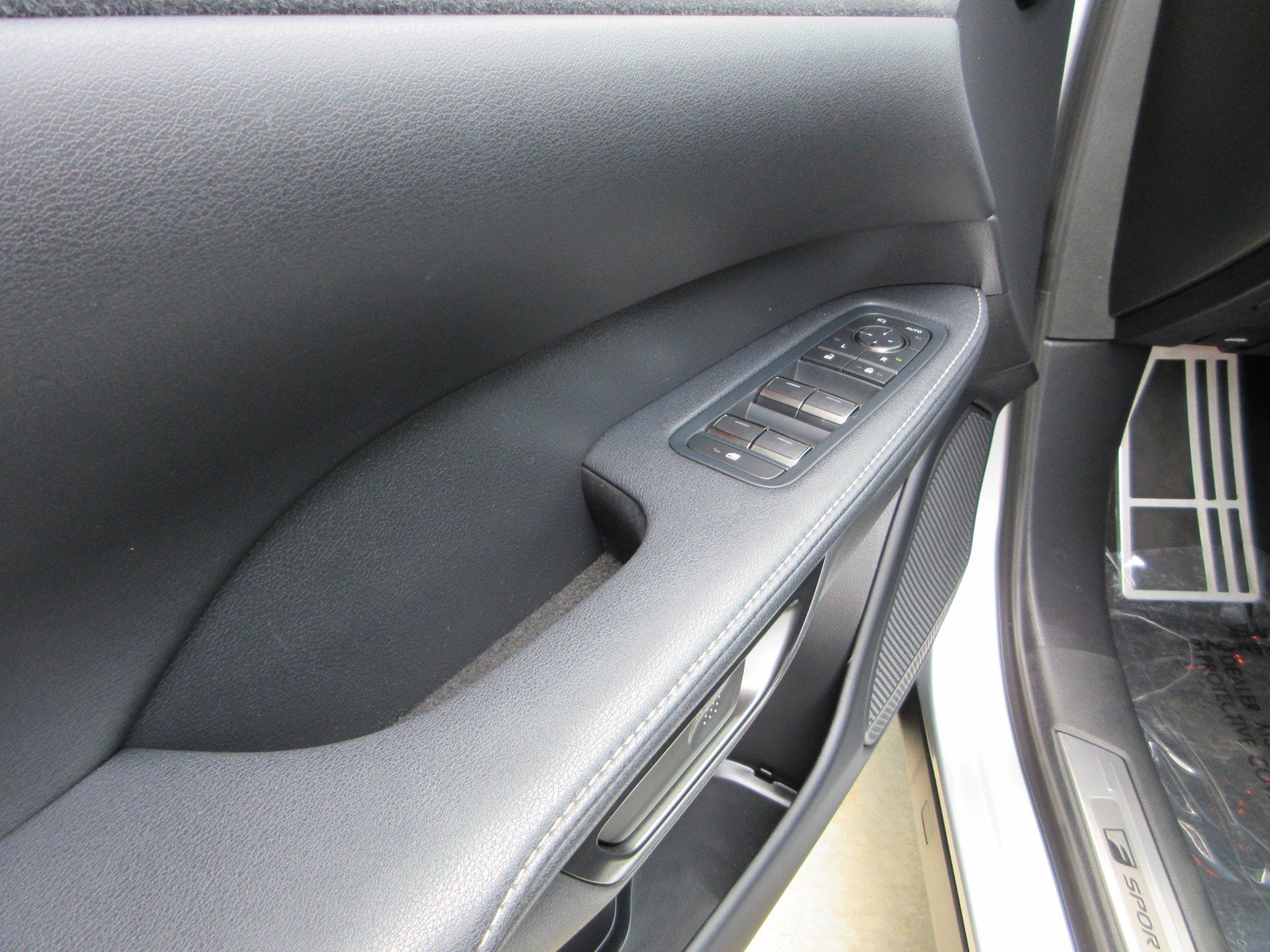 Used 2024 Lexus RX 500h F Sport w/ Convenience Package AWD/4WD image 31