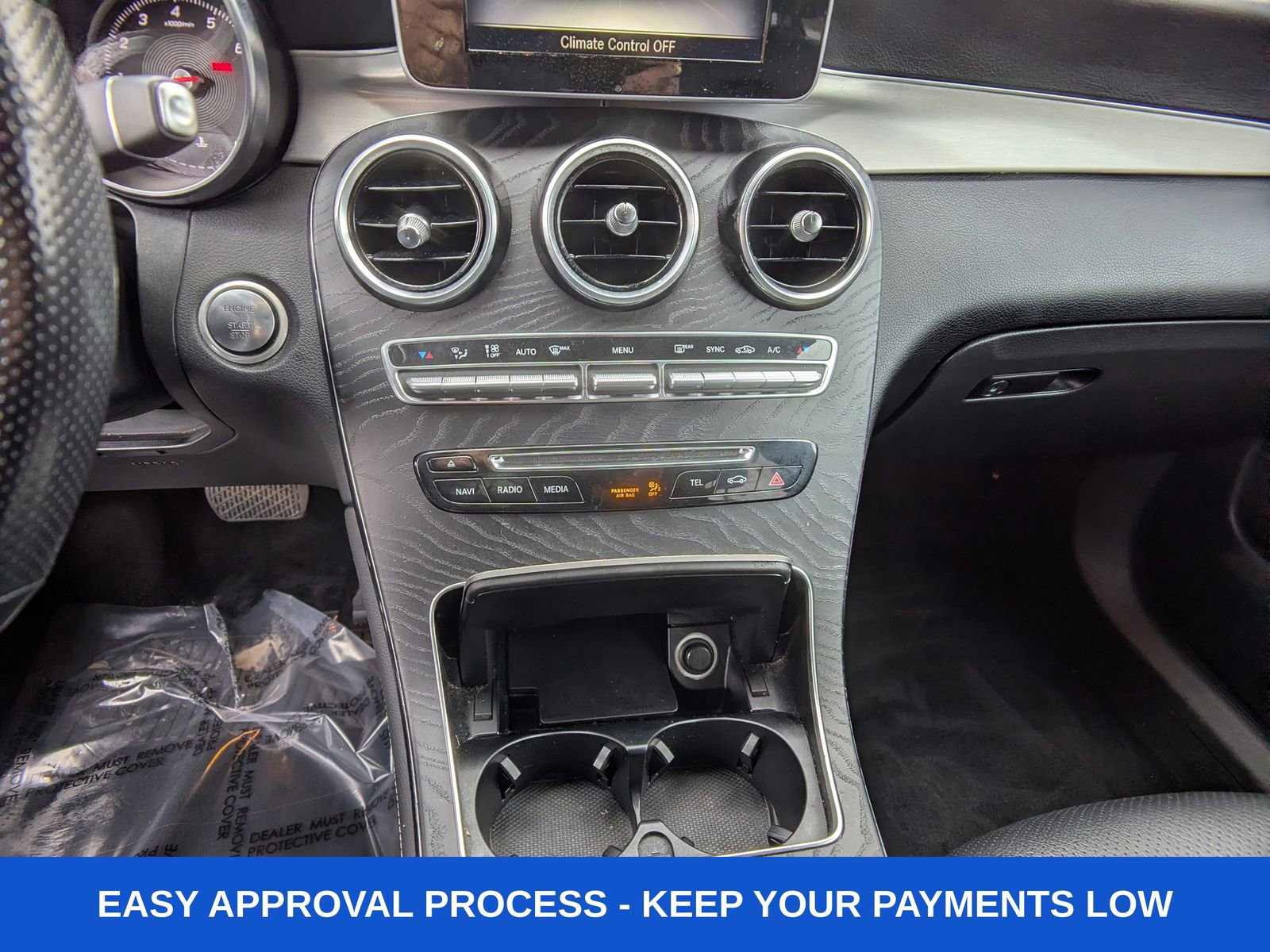 Used 2019 Mercedes-Benz GLC 300 4MATIC w/ Premium Package image 28