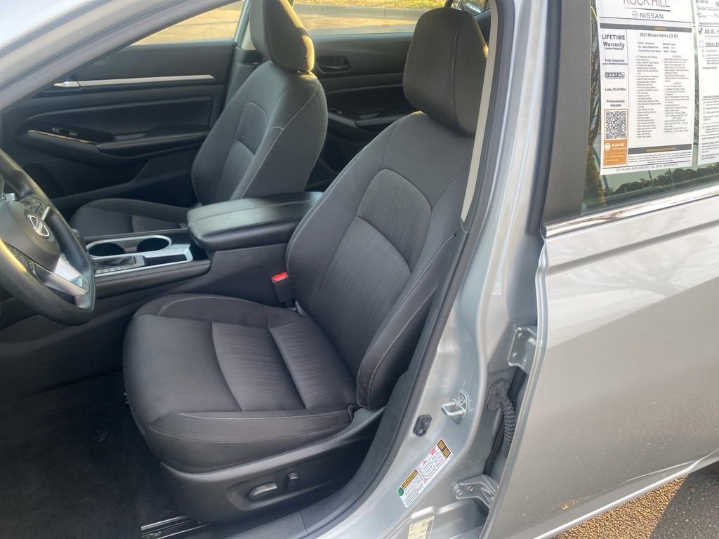 Used 2023 Nissan Altima 2.5 SV image 13