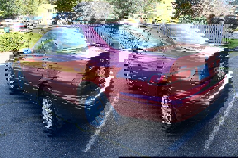 Used 1998 Toyota Camry LE FWD image 4