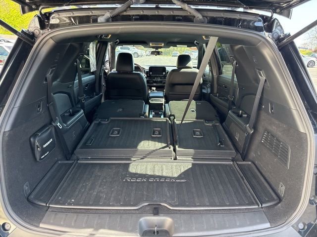 Used 2024 Nissan Pathfinder Rock Creek AWD/4WD image 16