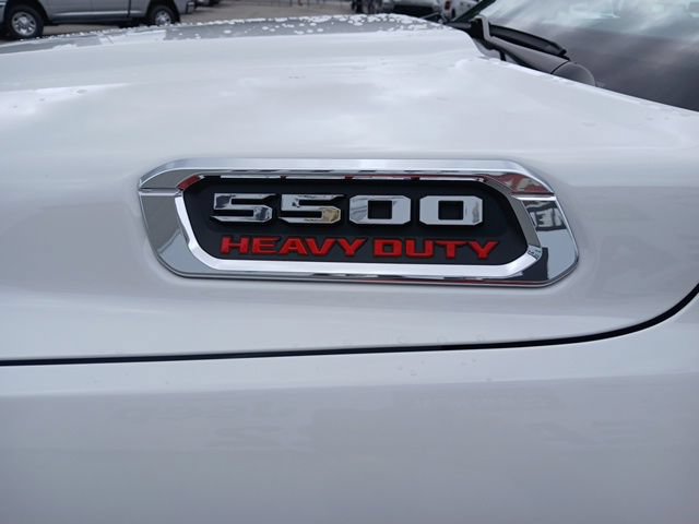 New 2026 RAM 5500 4x4 Crew Cab w/ Laramie Trim Package image 8
