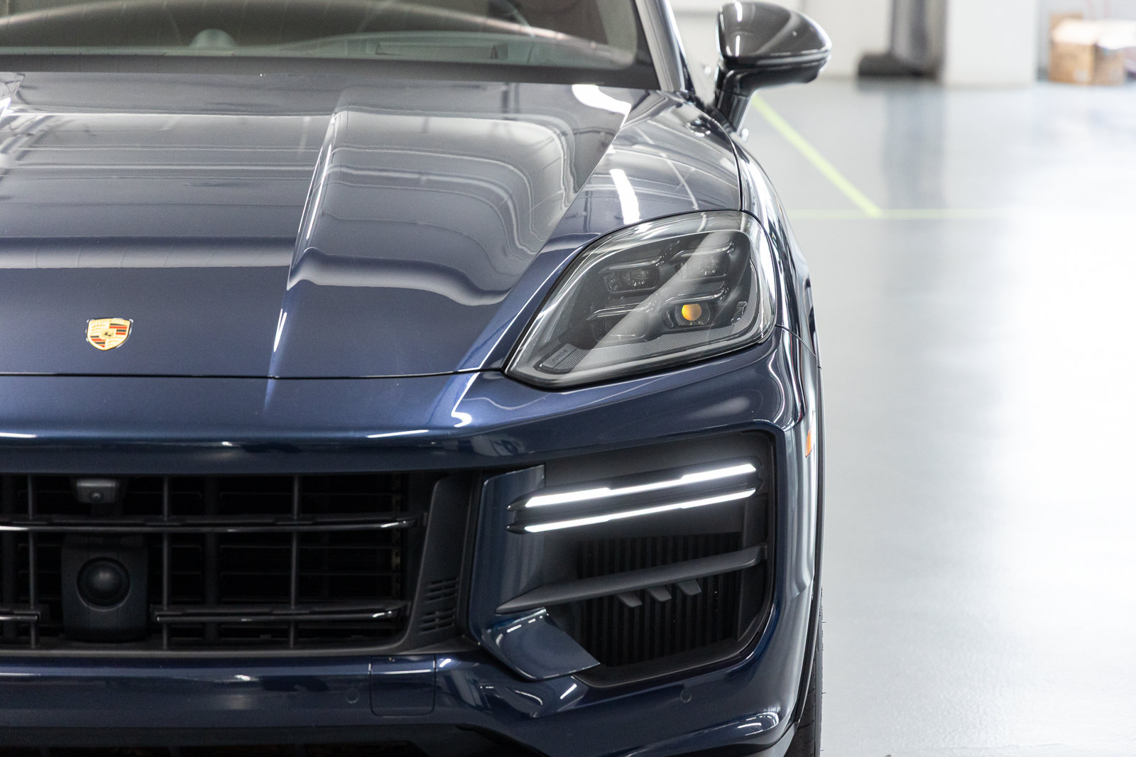 Used 2024 Porsche Cayenne Turbo GT AWD/4WD image 8
