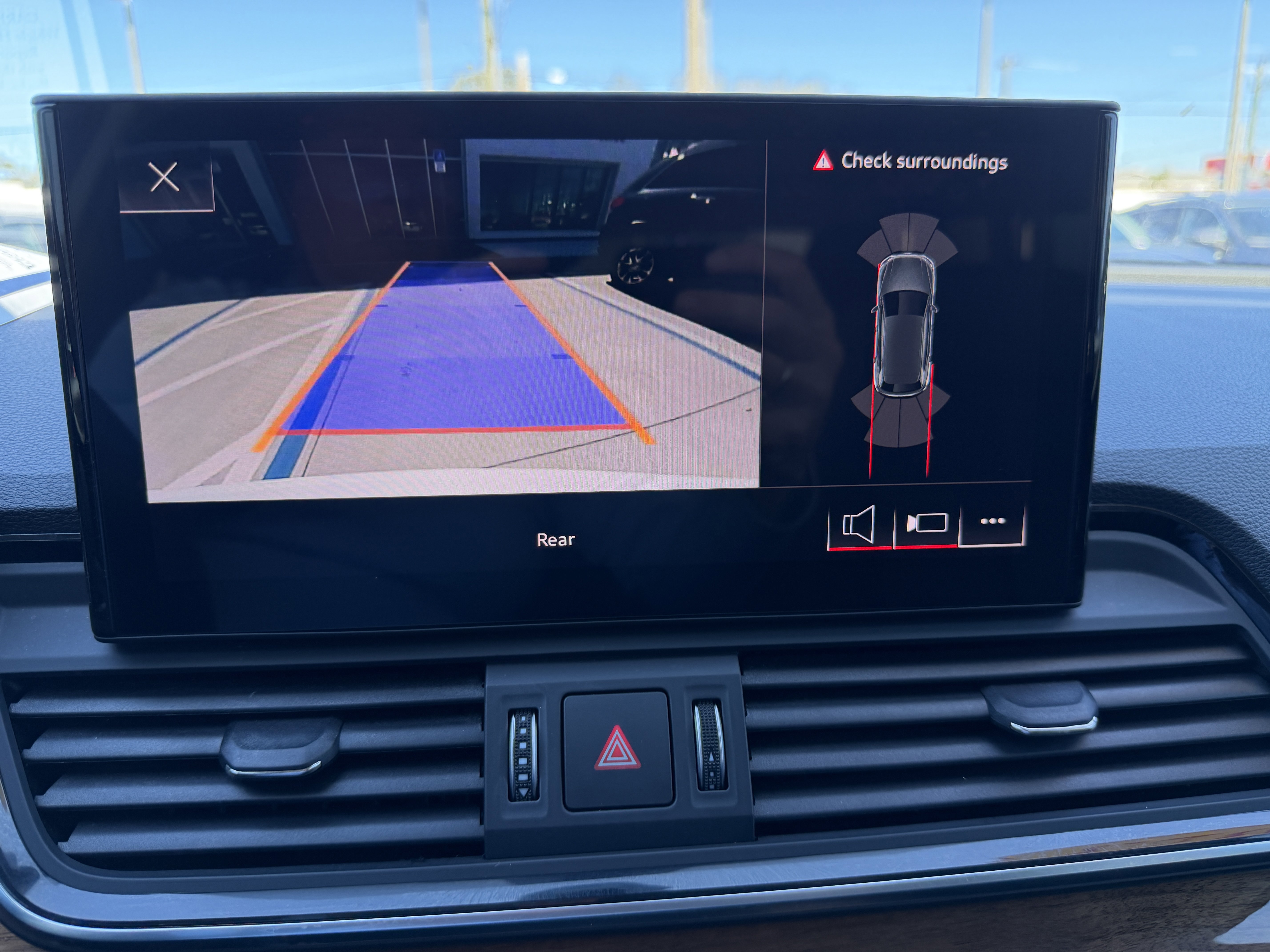 Used 2023 Audi Q5 2.0T Premium w/ Convenience Package image 19