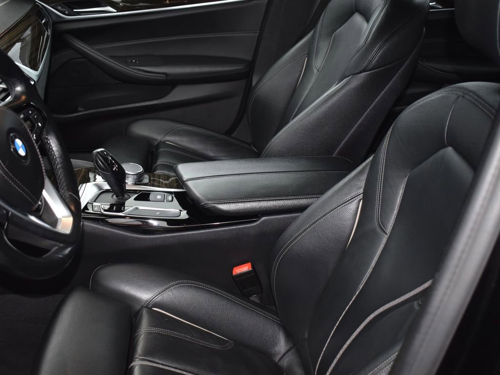 Used 2019 BMW 530i xDrive w/ Convenience Package image 10