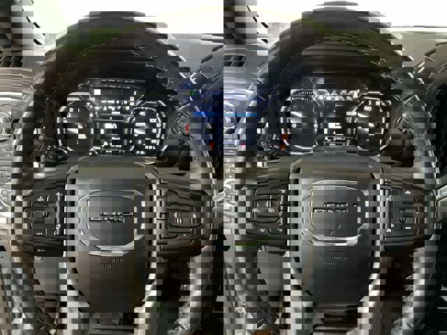 Used 2023 GMC Sierra 2500 Denali w/ Denali Ultimate Package image 11