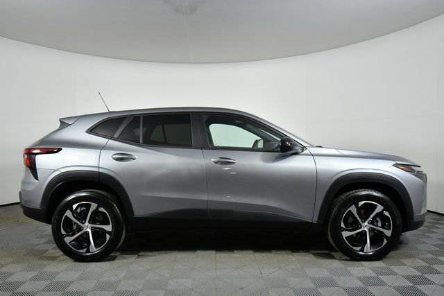 Used 2025 Chevrolet Trax RS w/ Driver Confidence Package image 15