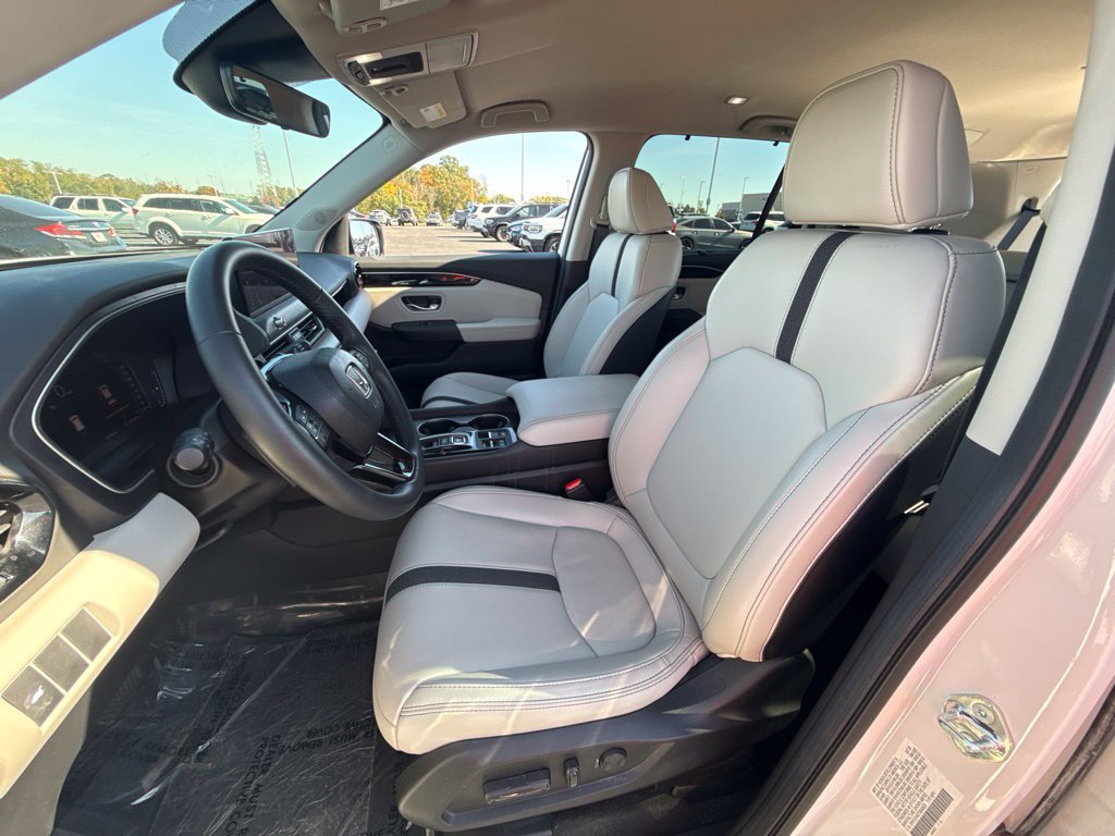 Certified 2026 Honda Pilot EX-L image 4