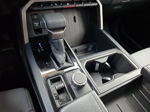 Certified 2022 Toyota Tundra SR5 AWD/4WD image 14
