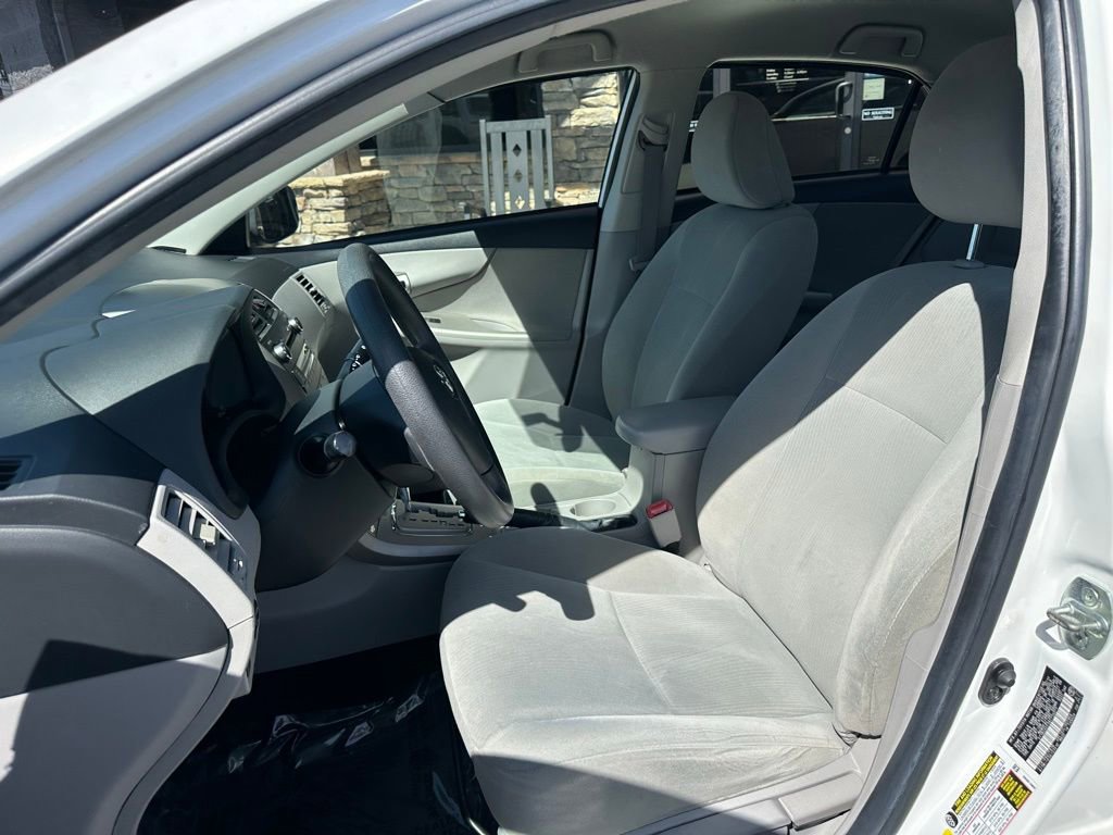 Used 2011 Toyota Corolla LE image 10