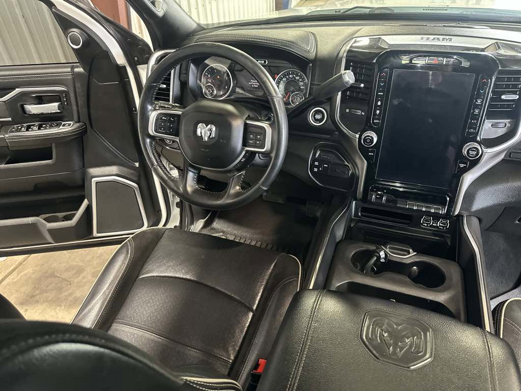 Used 2020 RAM 3500 Laramie image 29