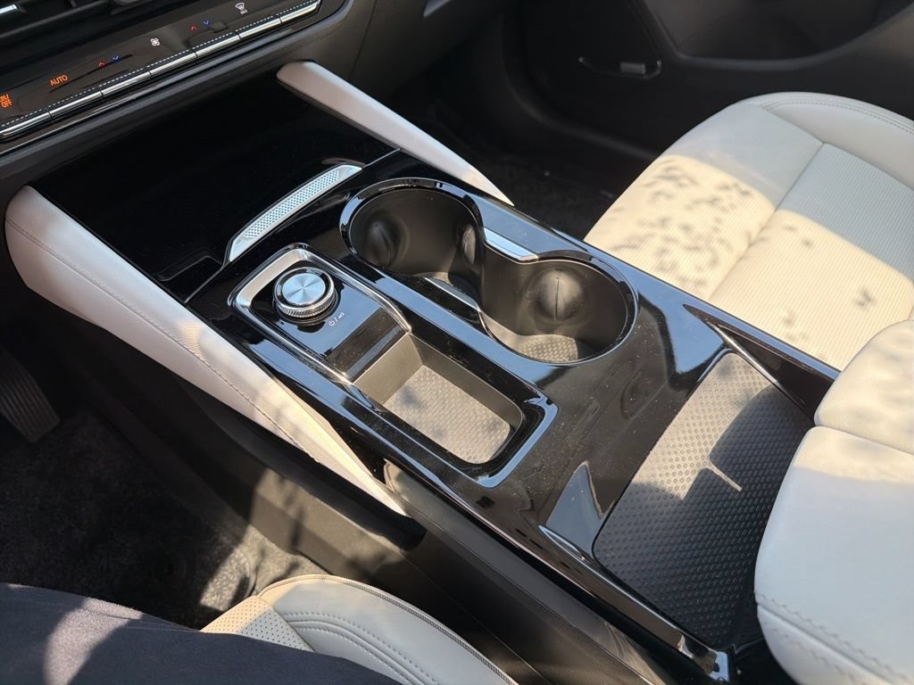 Used 2024 Buick Envision Avenir AWD/4WD image 67