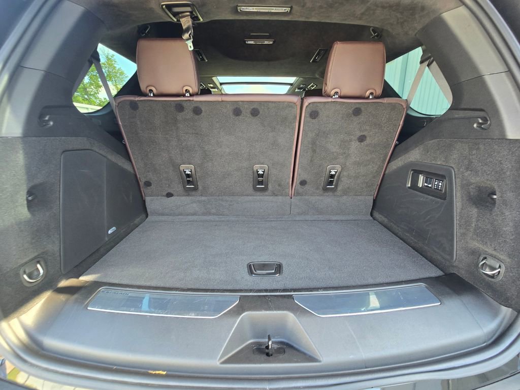 Used 2024 Cadillac Escalade Sport Platinum AWD/4WD image 31