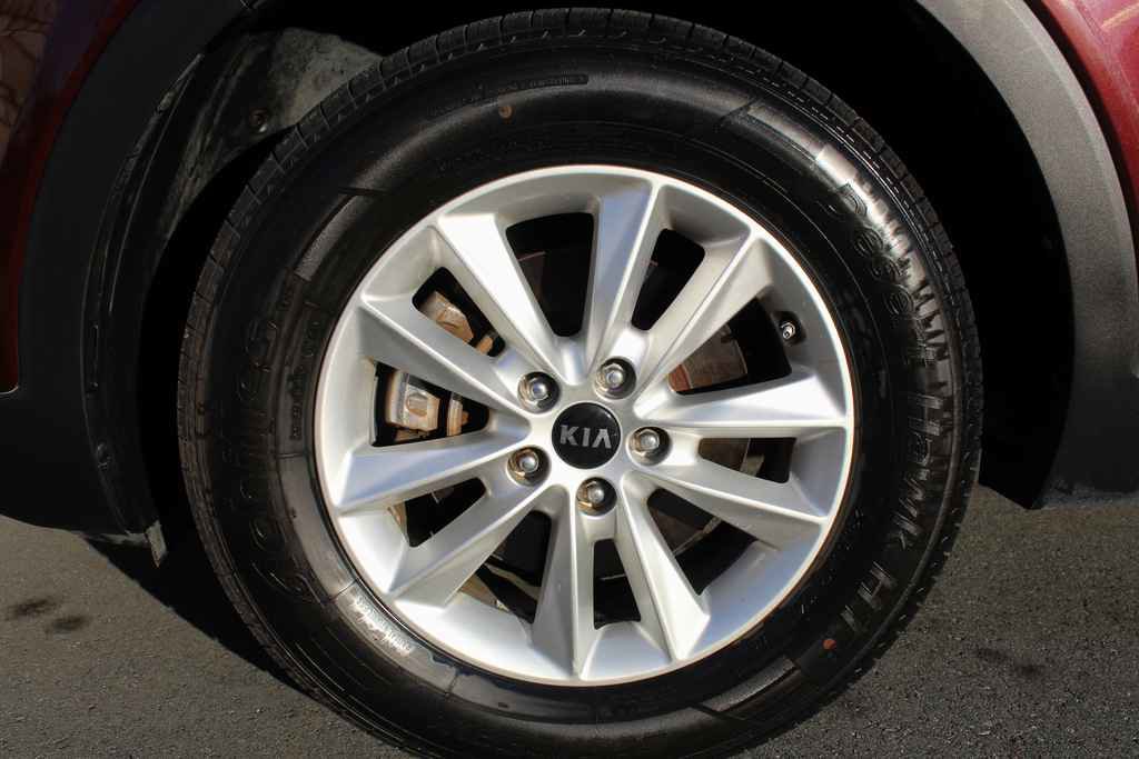Used 2019 Kia Sorento FWD image 31