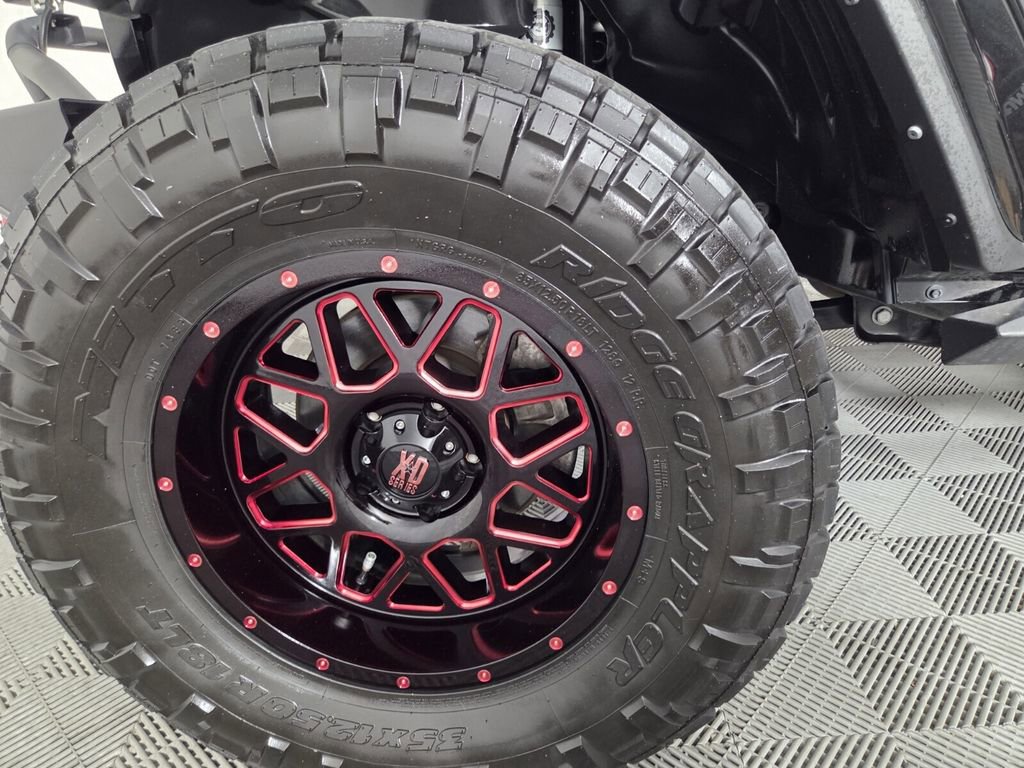 Used 2023 Jeep Wrangler Unlimited Rubicon AWD/4WD image 10