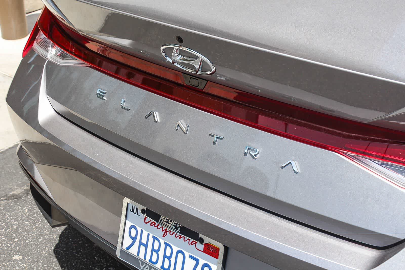 Used 2023 Hyundai Elantra SEL FWD image 9