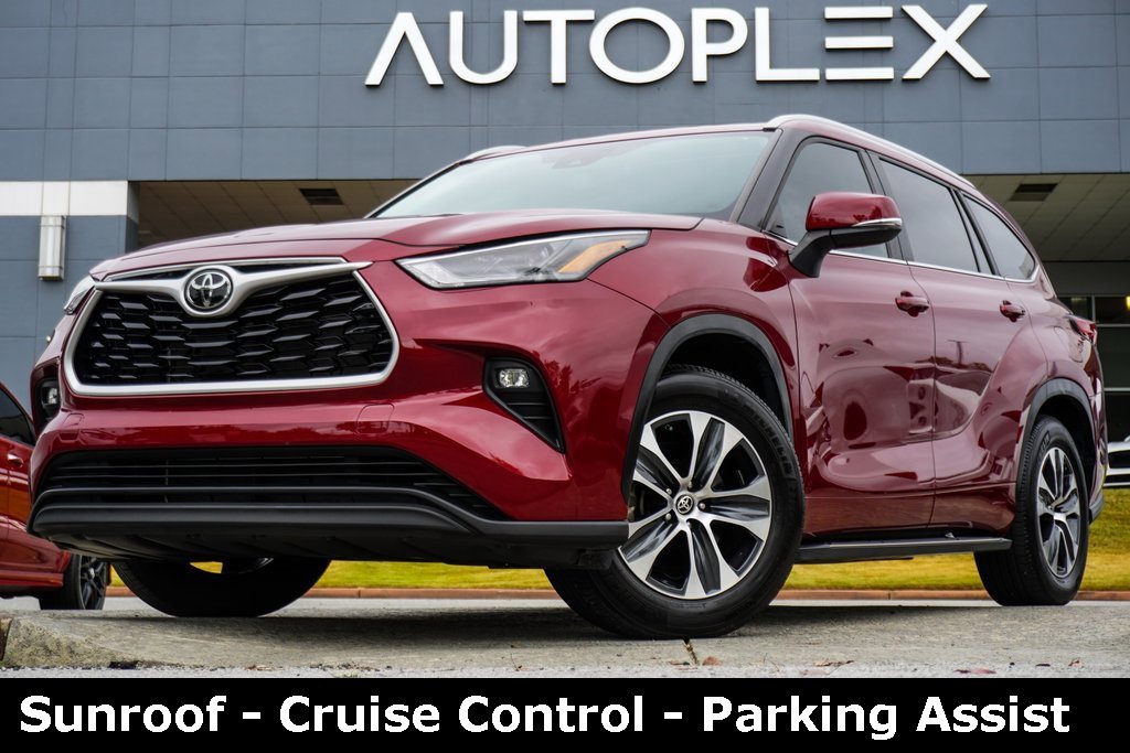 Used 2023 Toyota Highlander XLE