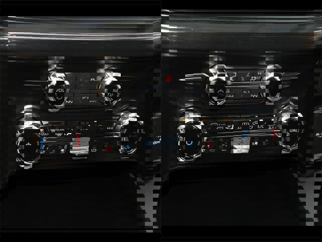 New 2025 Ford F350 Lariat image 24