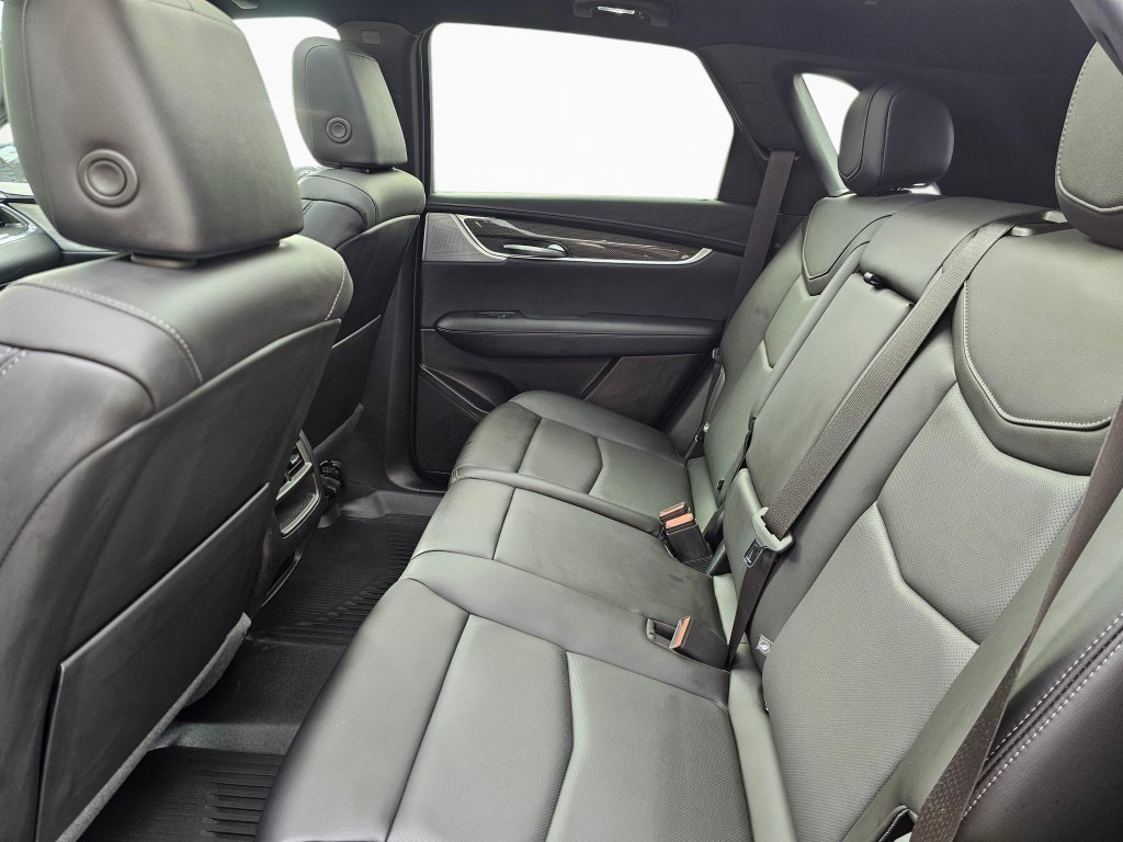 Certified 2023 Cadillac XT5 Sportv w/ Technology Package AWD/4WD image 20