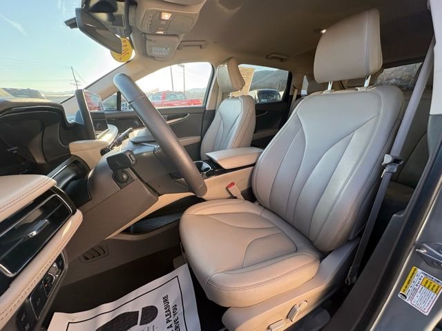 Used 2023 Lincoln Nautilus AWD image 29