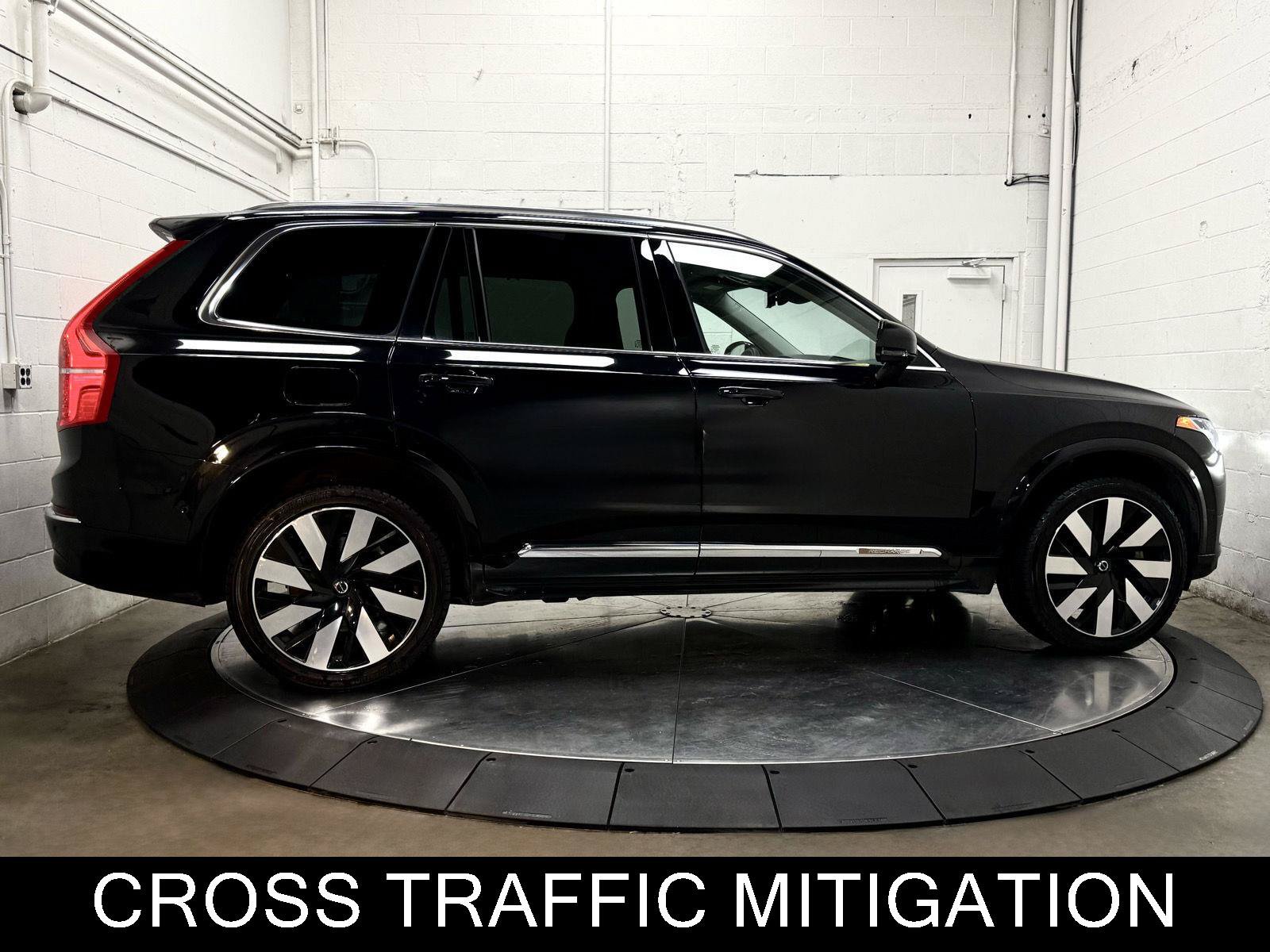 Used 2023 Volvo XC90 T8 Ultimate w/ Protection Package Premier AWD/4WD image 9