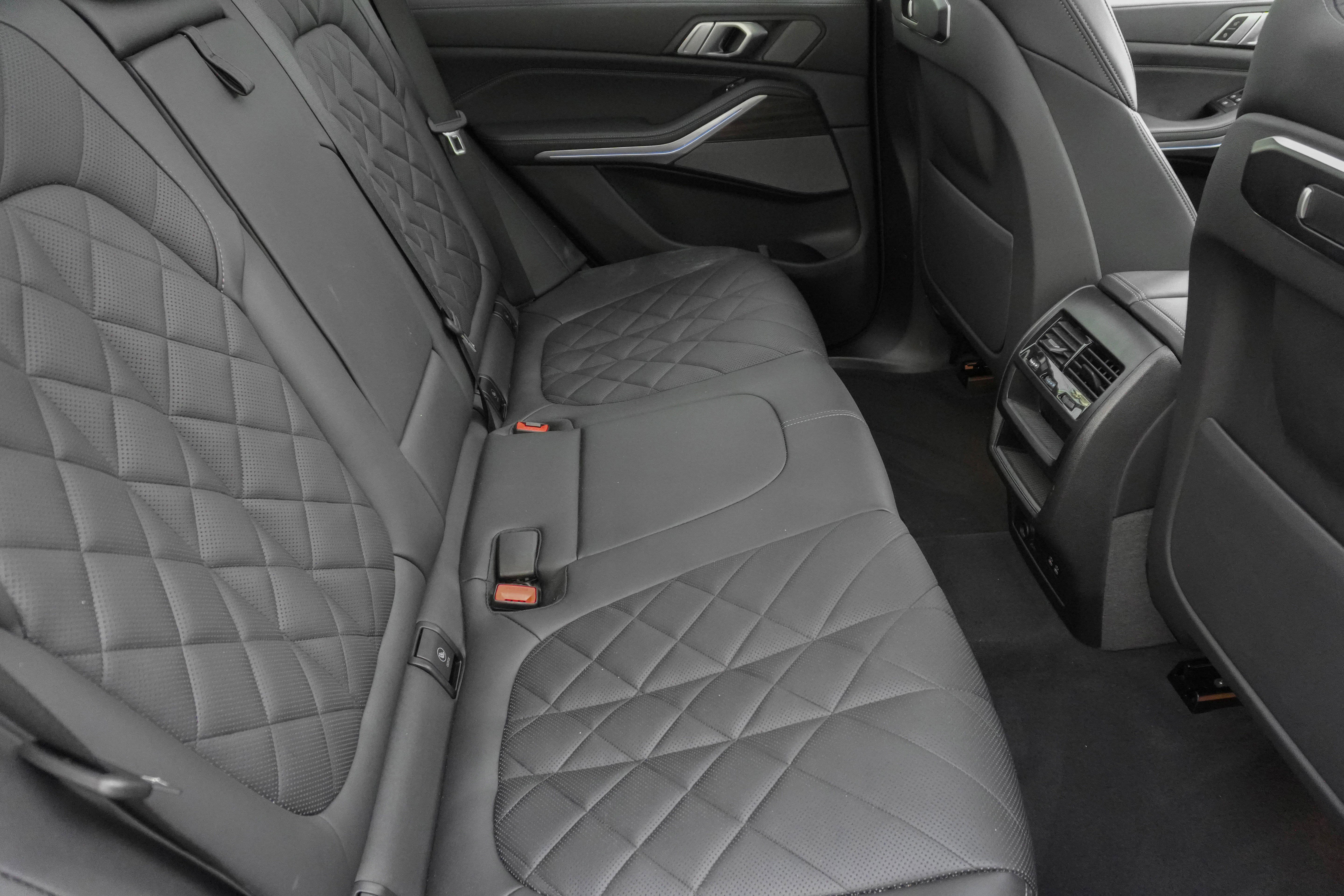 Certified 2024 BMW X5 sDrive40i w/ M Sport Package image 34