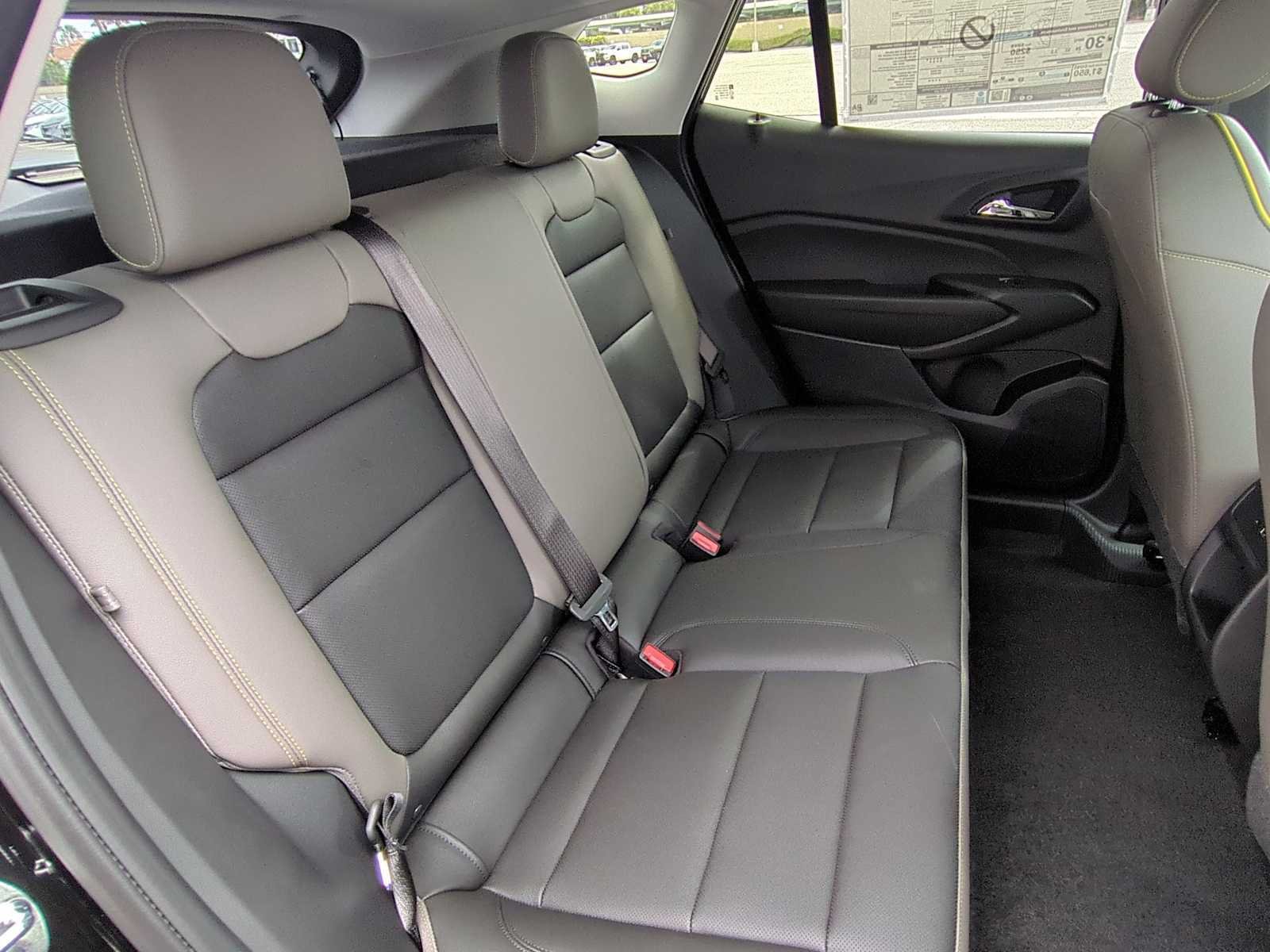 New 2026 Chevrolet Trax ACTIV w/ Sunroof Package FWD image 26