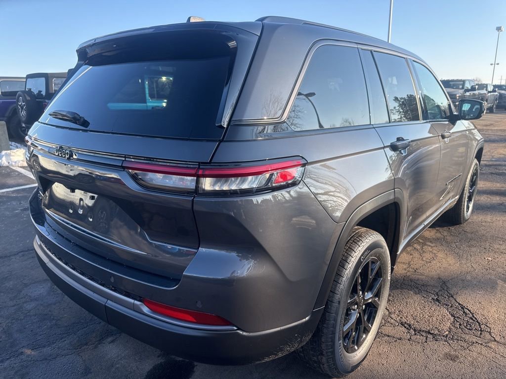 New 2026 Jeep Grand Cherokee Altitude AWD/4WD image 3