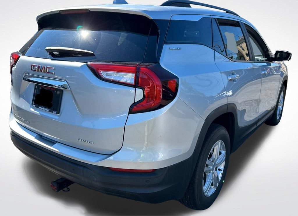 Used 2022 GMC Terrain SLE w/ Driver Convenience Package AWD/4WD image 9
