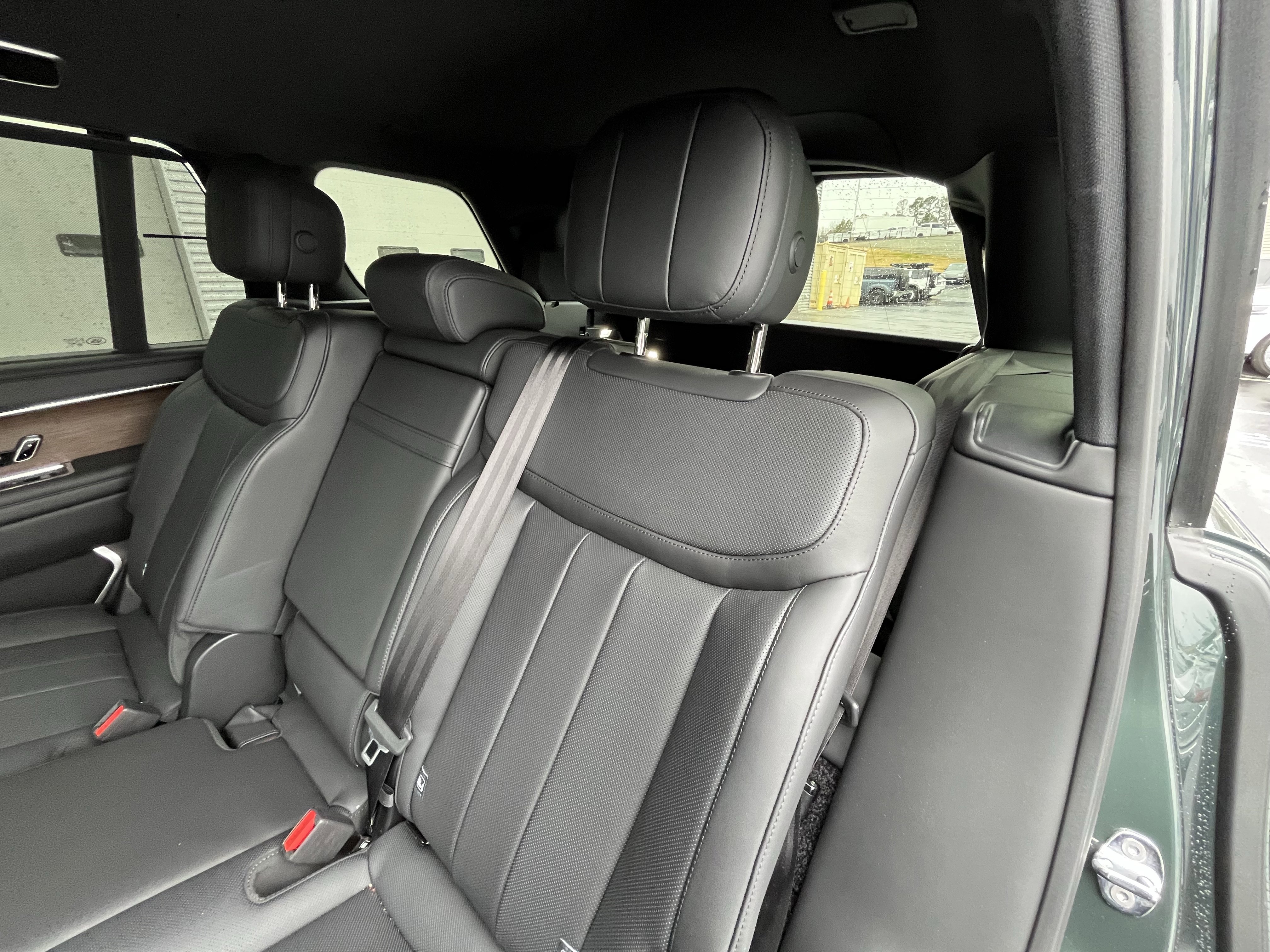 Certified 2025 Land Rover Range Rover Long Wheelbase SE image 25