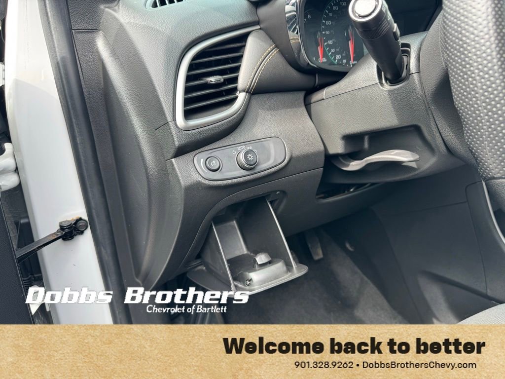 Used 2018 Chevrolet Trax LS AWD/4WD image 37