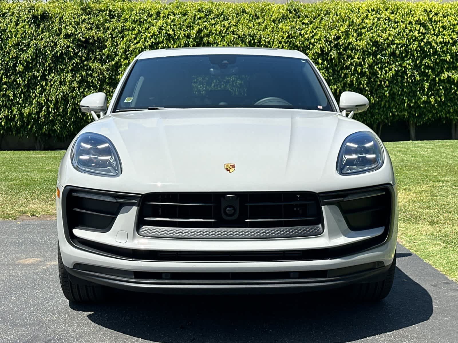 New 2026 Porsche Macan AWD/4WD image 11