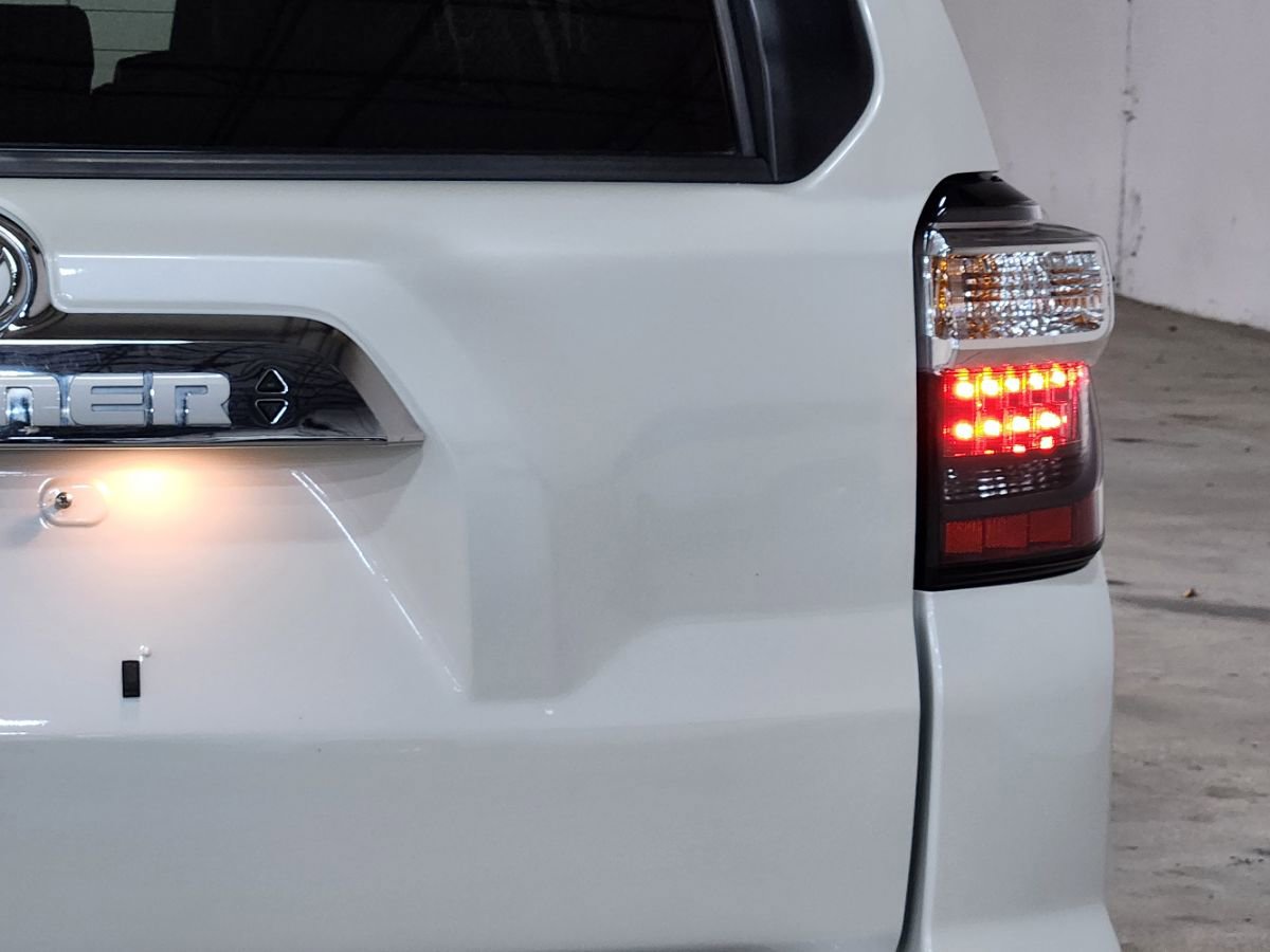 Used 2023 Toyota 4Runner Limited image 22