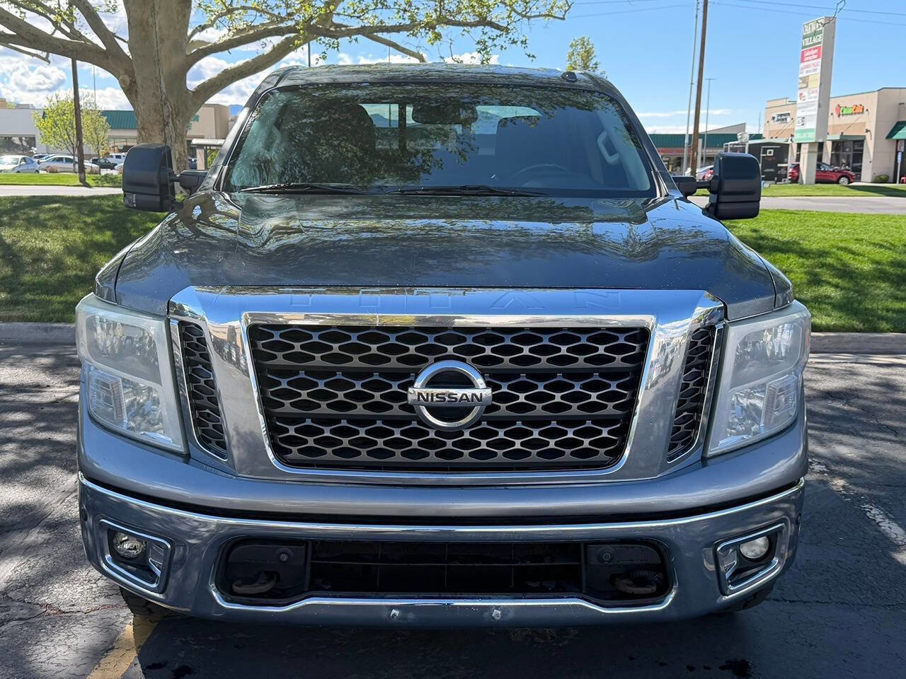 Used 2017 Nissan Titan S AWD/4WD image 2