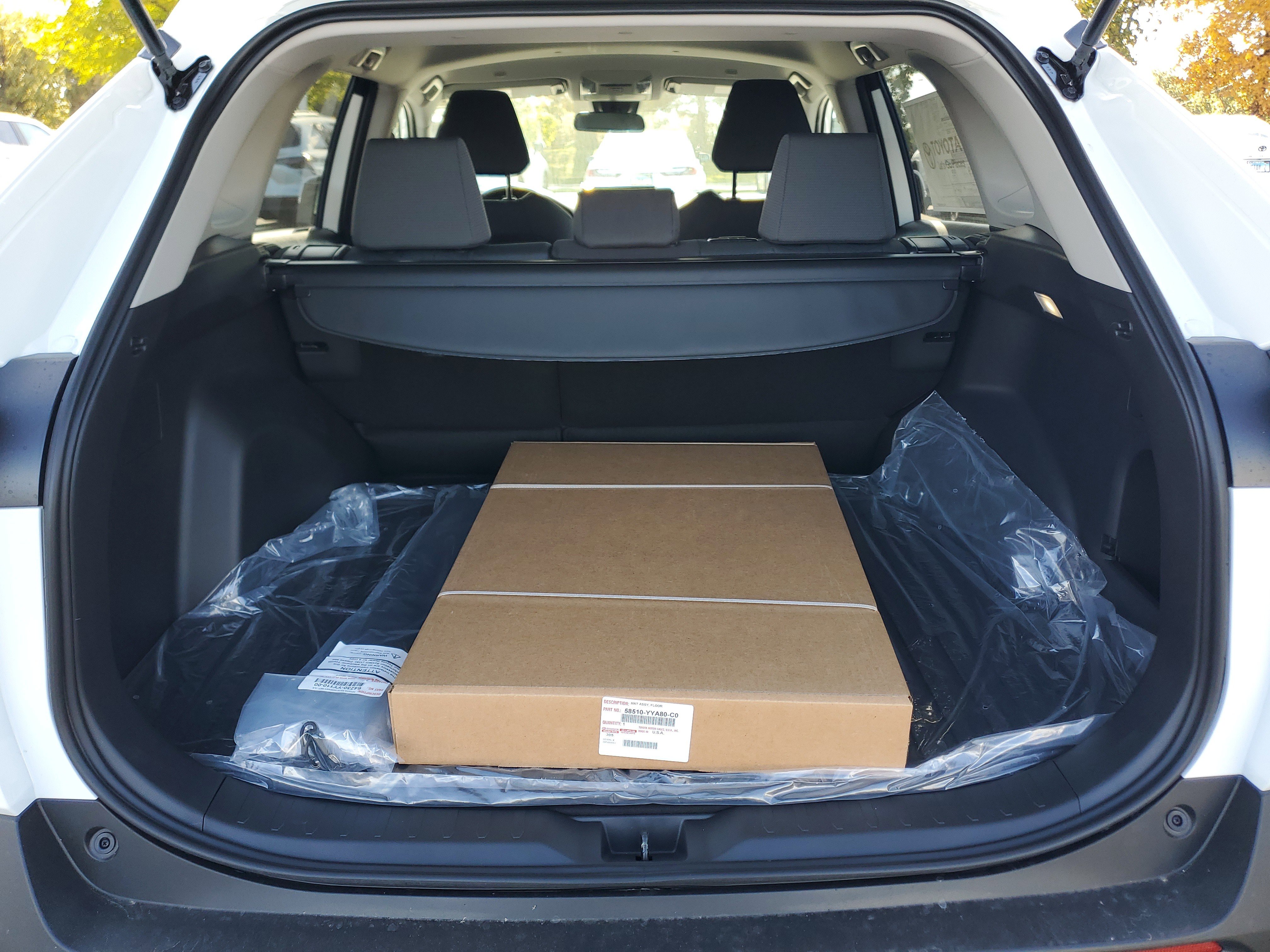 Used 2025 Toyota RAV4 XLE image 8