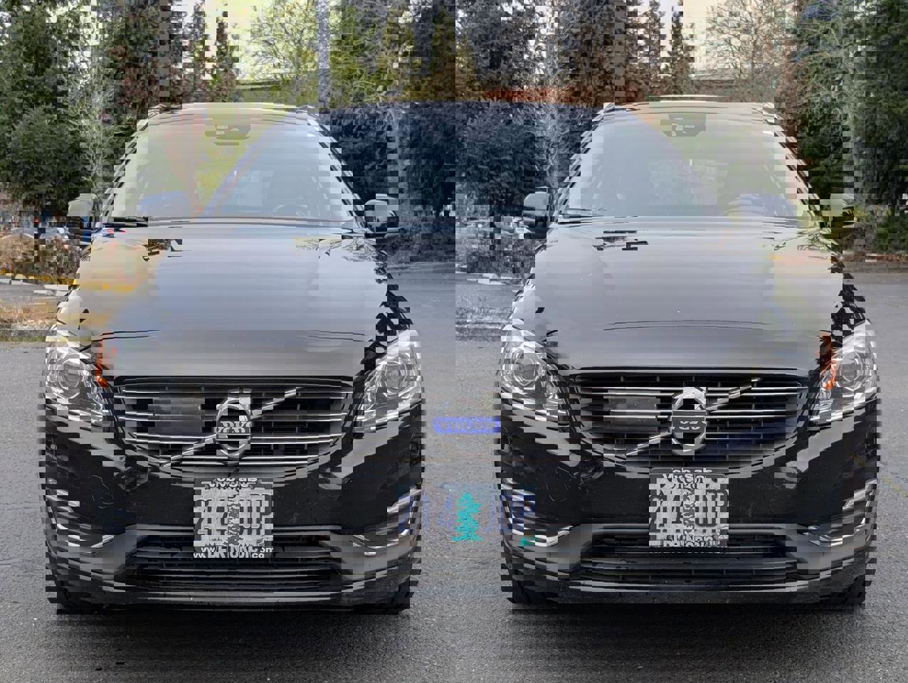 Used 2015 Volvo V60 T5 Platinum image 2