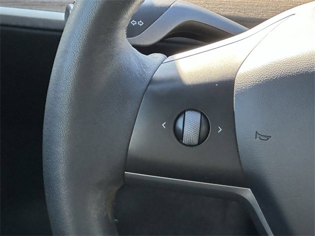 Used 2022 Tesla Model 3 image 12